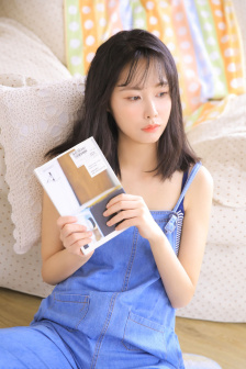 黄允材